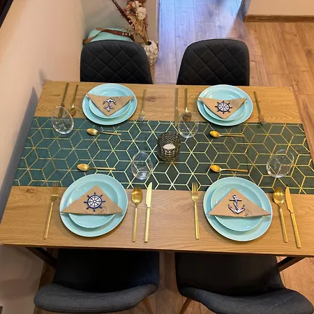 Apartment Sea Treasure Warna